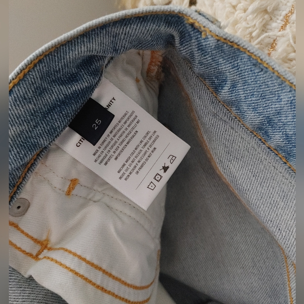 COH High Rise Denim - Picture 5 of 6
